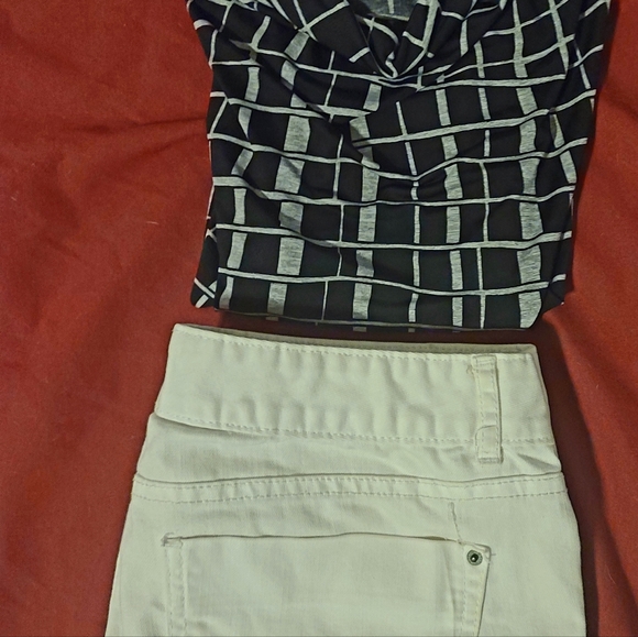 Jennie & MARLIS PETITE shirt size Med with White Skinny pants size 6 fit pants. - Picture 11 of 13